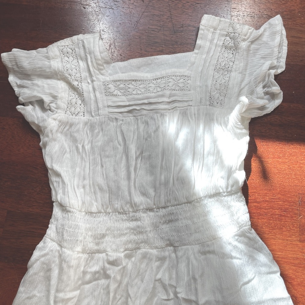 COPY - Girls 12 white summer dress. ❤️